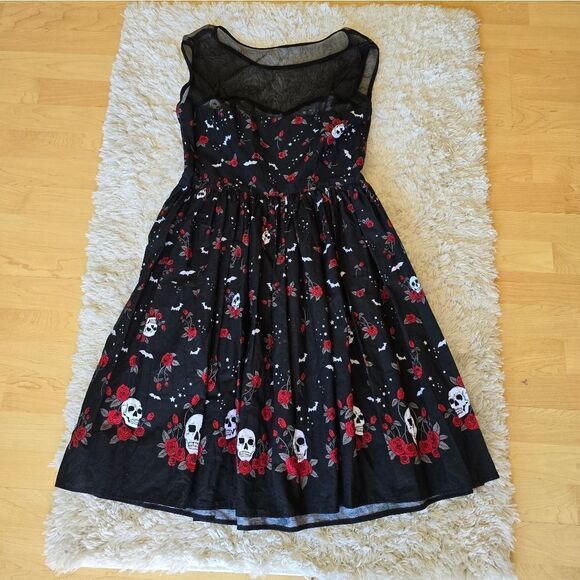 Hell Bunny Black Dress with Red Rose and Skull Pattern Size XL Wimsigoth - Picture 3 of 8
